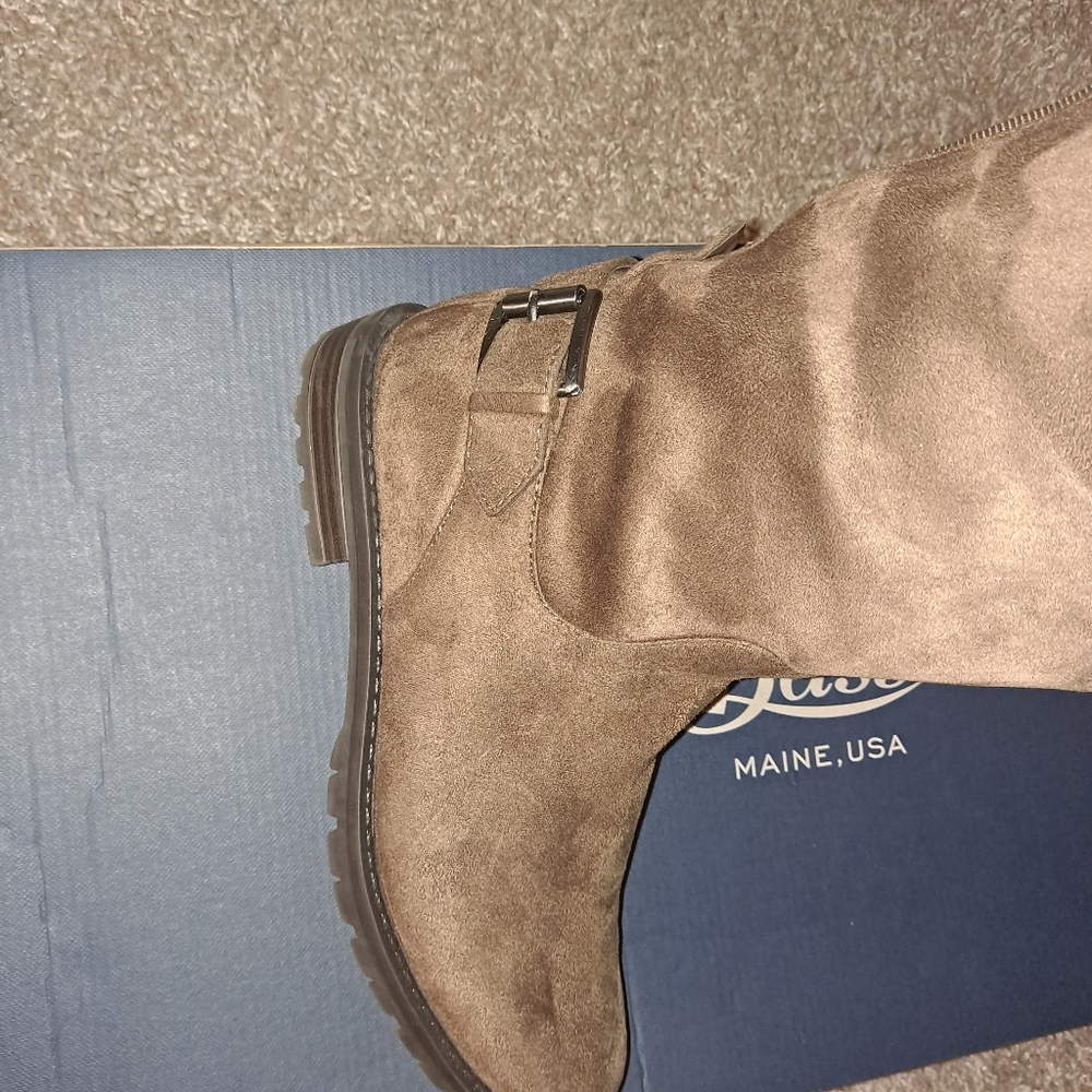 Boots - Picture 14 of 16